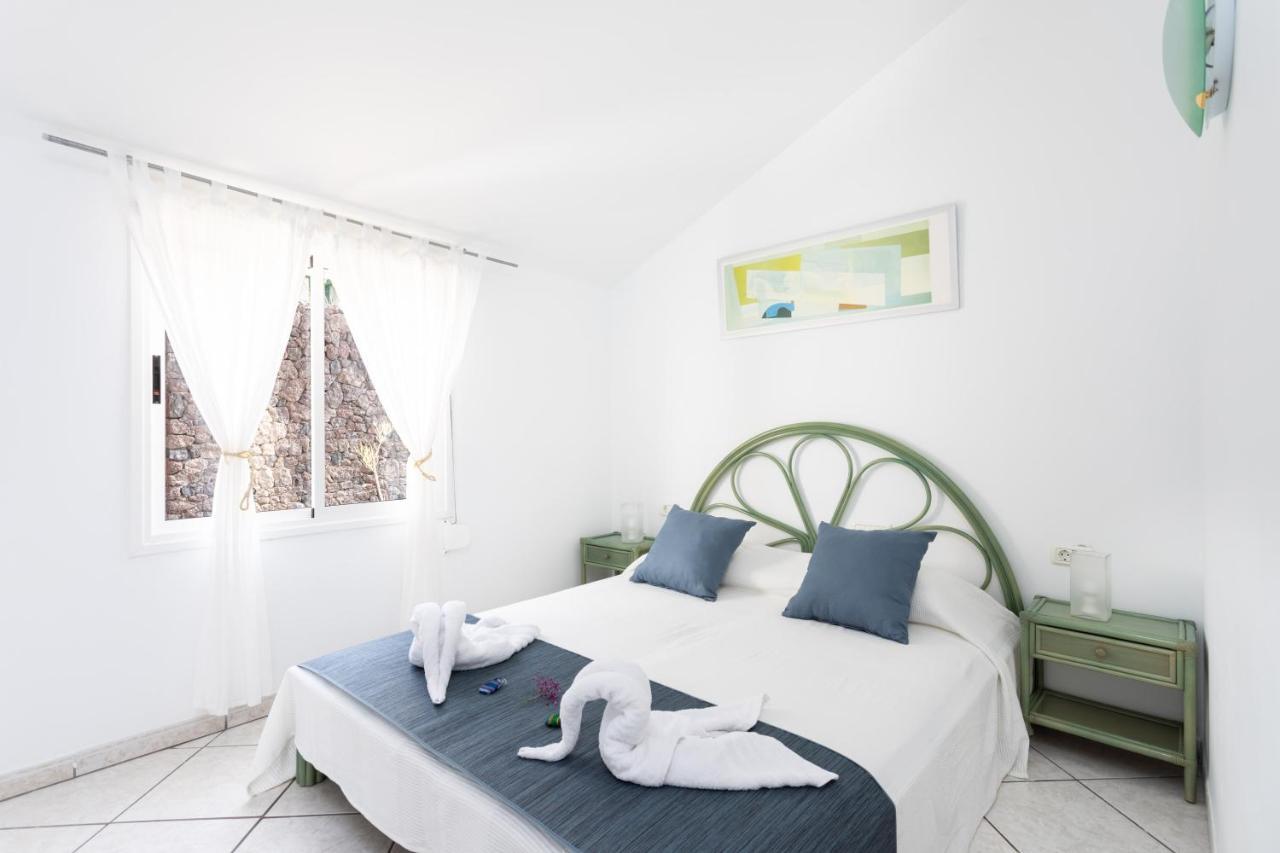 Villa Casa Higo - Private Pool - Ocean View - Bbq - Terrace - Free Wifi - Child & Pet-friendly - 3 Bedrooms - 6 People *